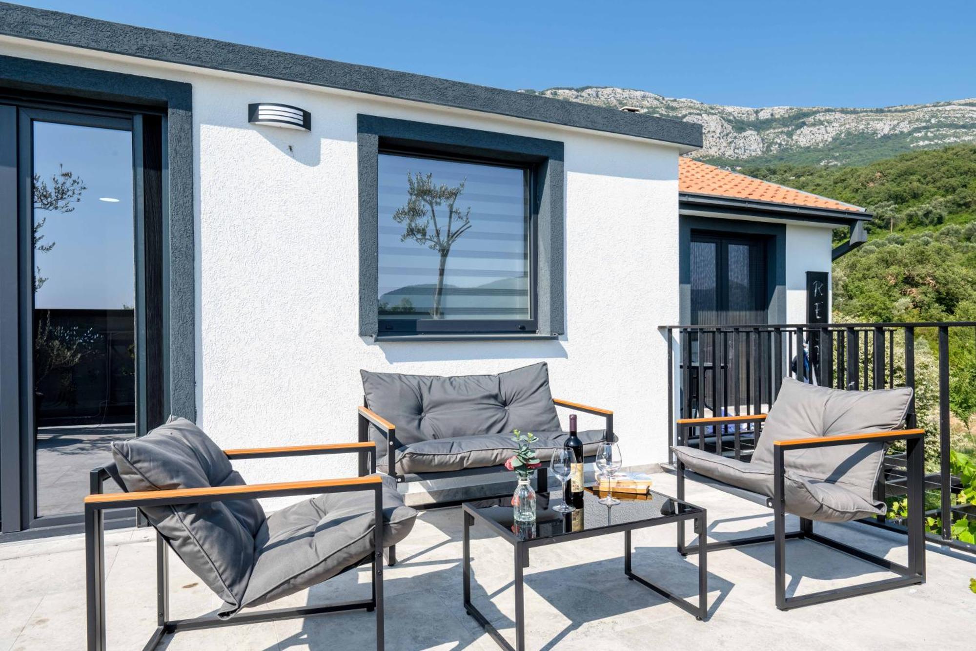 Sumice Inn Petrovac Exterior photo